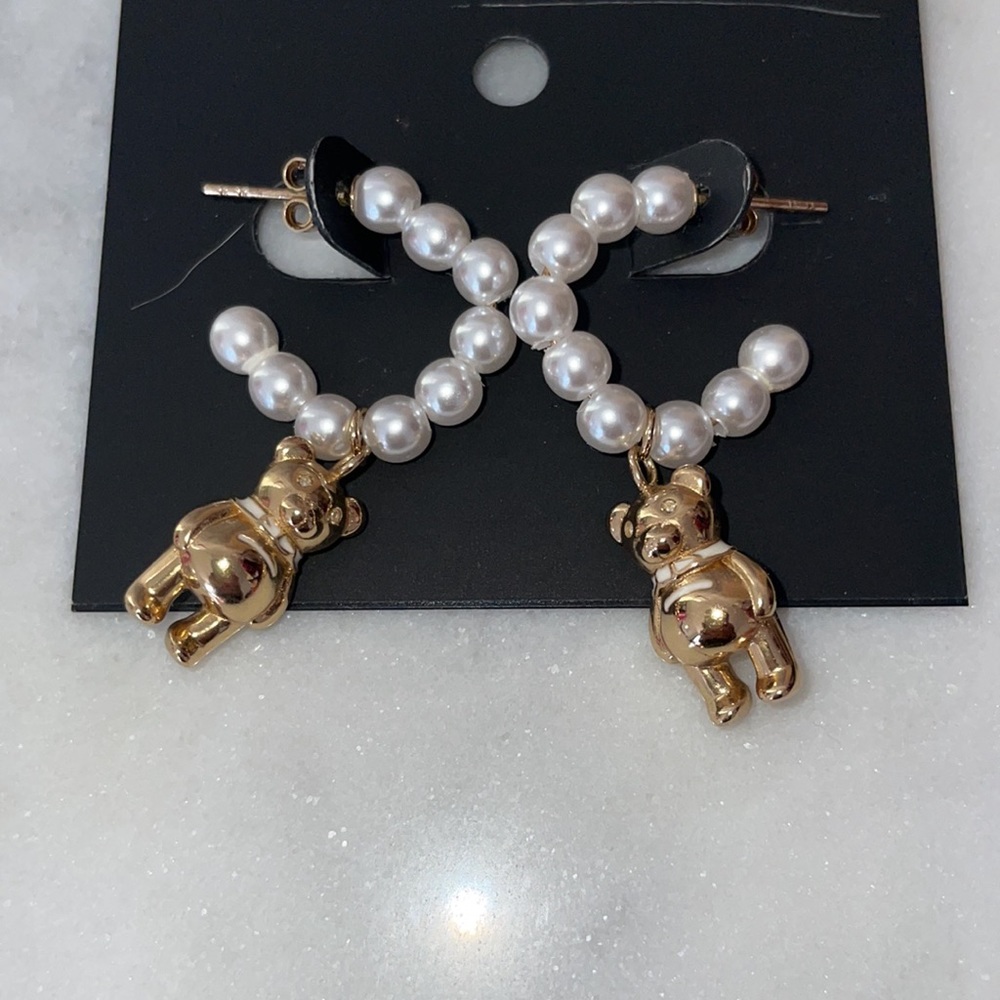Coach Bear Pearl 🐻 Earrings - Picture 2 of 3